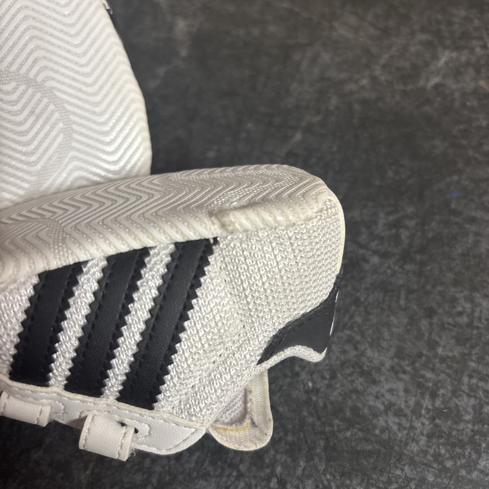 Infant Adidas Shoes Soft Sole - Picture 6 of 9
